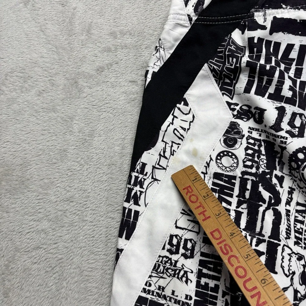 Metal Mulisha Y2K Board Shorts Mens 36 Graphic Print Black White Moto EUC